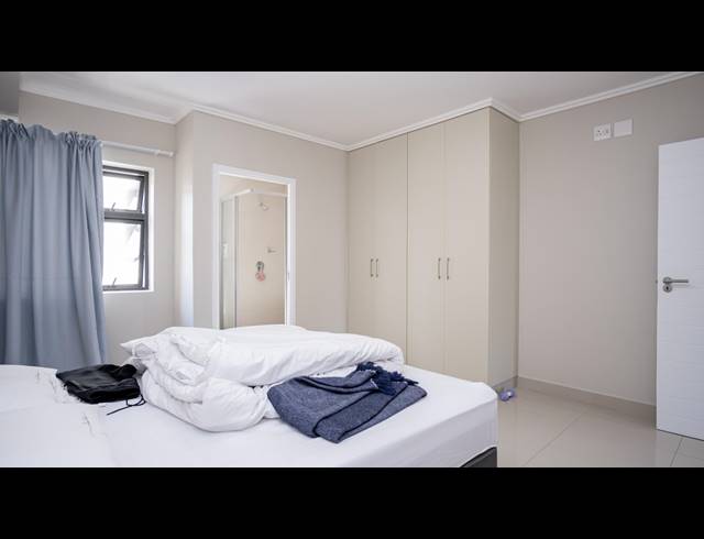 2 BEDROOM APARTMENT FOR SALE IN UMHLANGA RIDGE